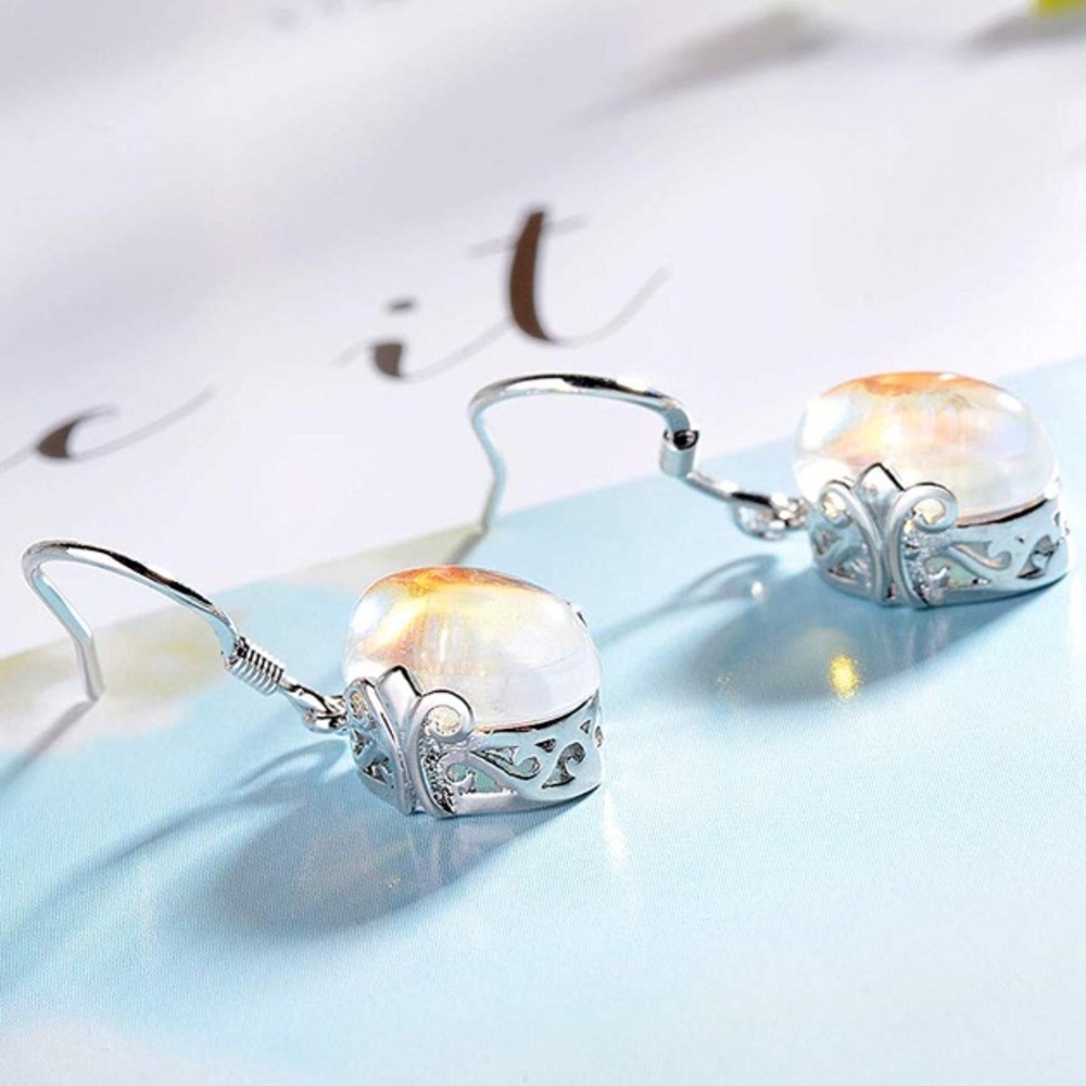 💌 Moonstone Drops